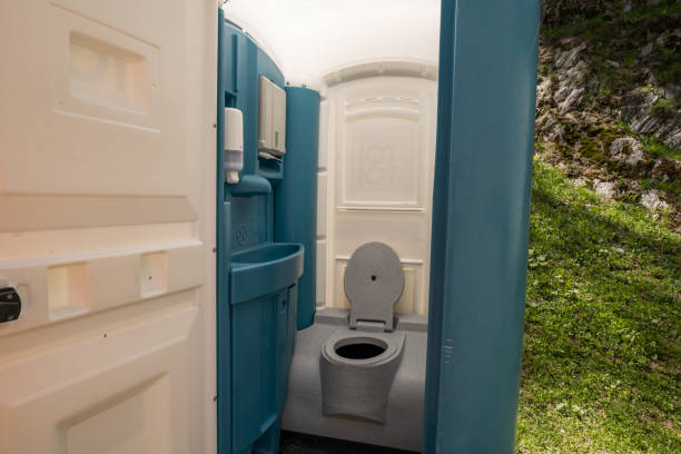 Best Handicap porta potty rental  in Monroeville, OH