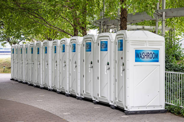 Best Best portable toilet rental  in Monroeville, OH